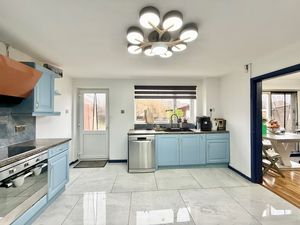 Photo 12- click for photo gallery